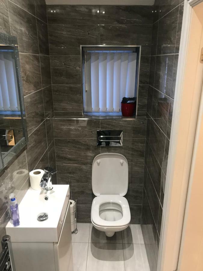88 Anfield Road Bed & Breakfast Liverpool Dış mekan fotoğraf